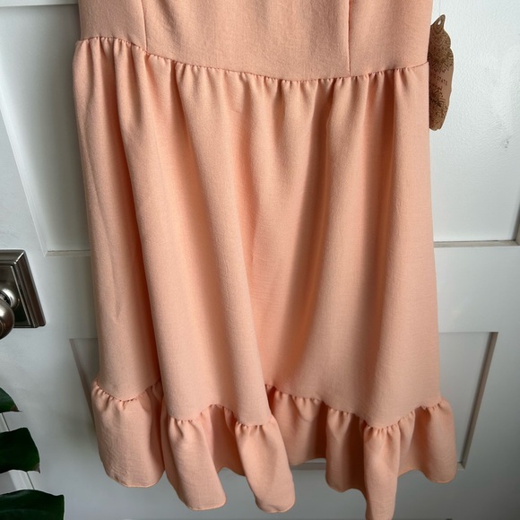 Altar ‘D State Dress - Picture 3 of 8